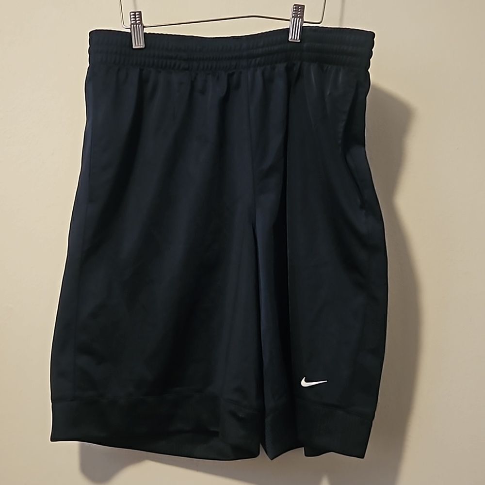 NIKE MEN ACTIVE SHORTS